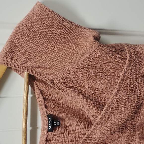 Torrid Smocked Pink Babydoll Top 00  M Peplum - Picture 4 of 7